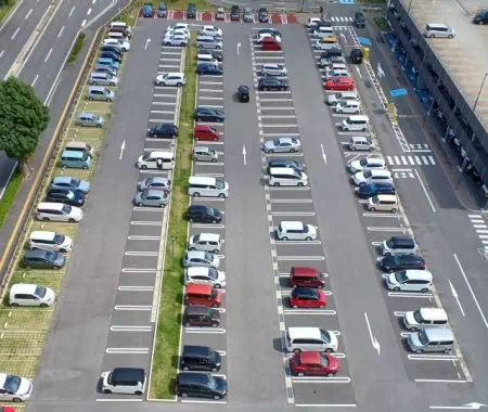 大型駐車場